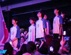 阿贾克斯青年军表现炉火纯青力压对手 阿贾克斯青年军表现炉火纯青力压对手