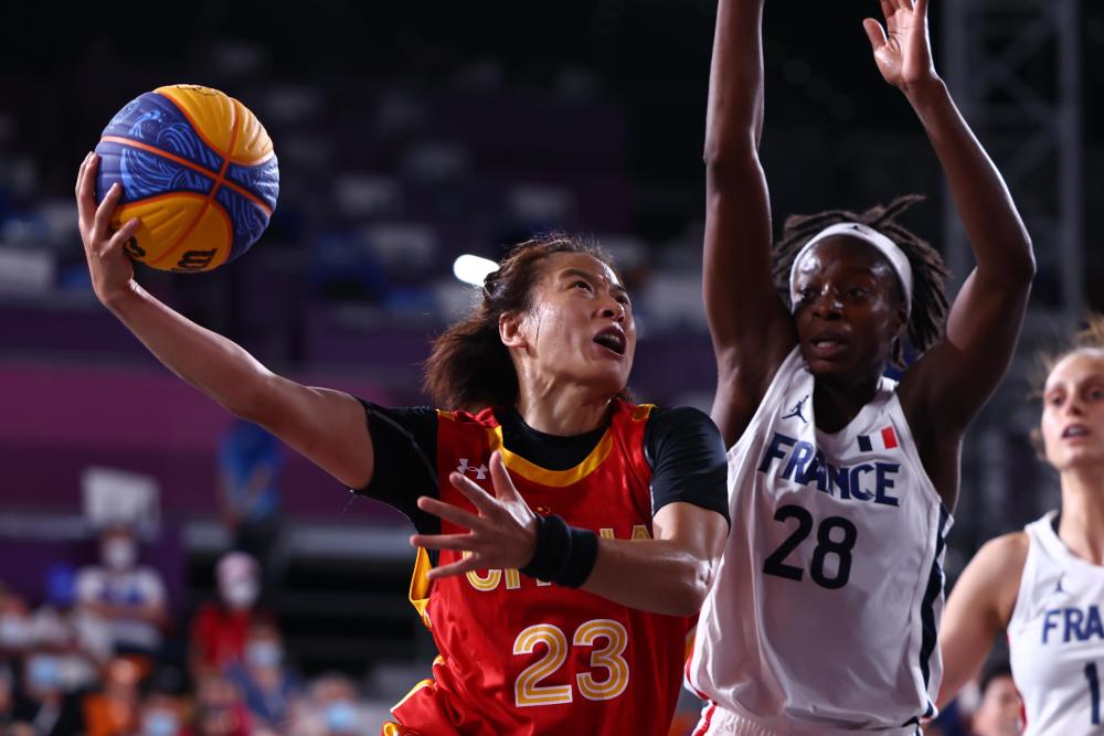 包含日本篮球联赛迎来决赛，东京银行队力争夺冠的词条